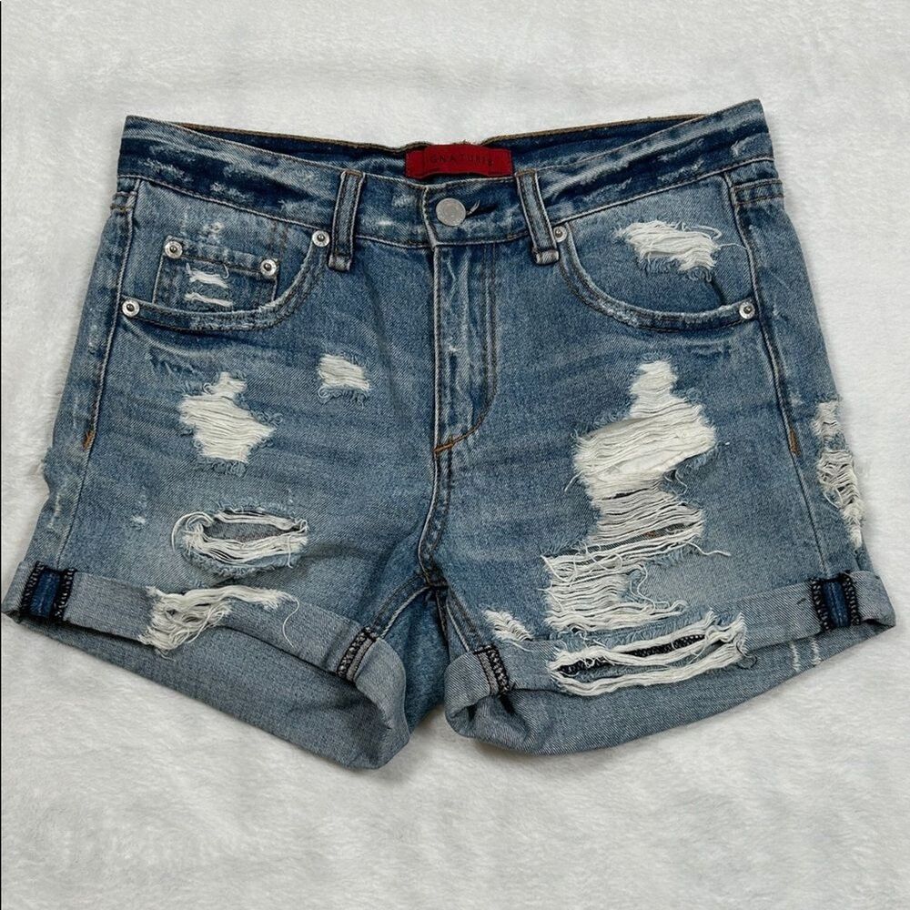 Signature8 Jean Shorts Small Blue Distressed Mid Rise Denim Festival Vacation